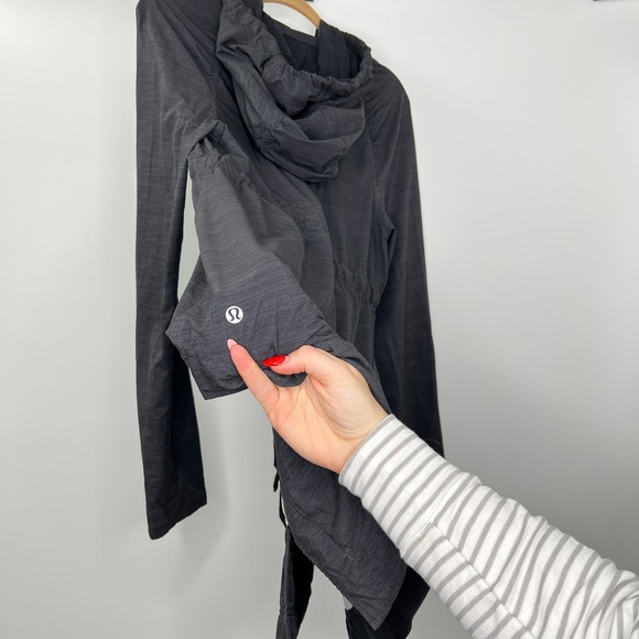 Lululemon Vitality Jacket Dark Gray 10 - Picture 4 of 6